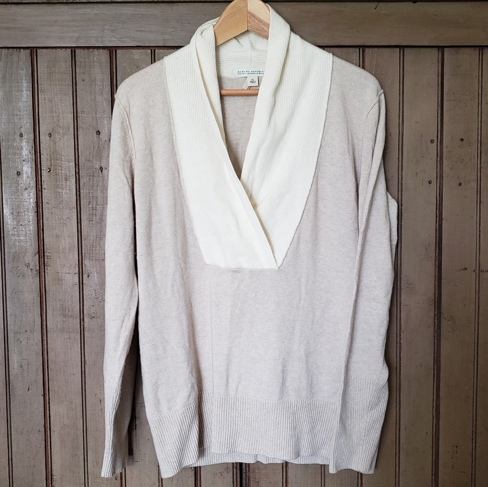 Banana Republic Cashmere Deep V Sweater XL